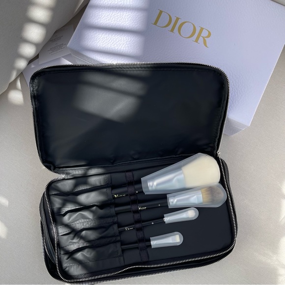 Dior Backstage Makeup Brush Gift set in Travel Pouch - Picture 1 of 14